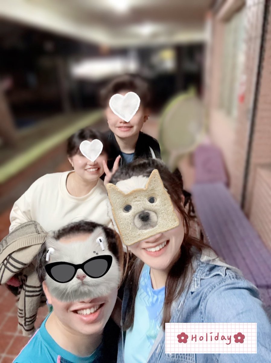 情人節前夕的運動局🏸

認識後就像是家人一樣的彼此
<a href="/lnyhu124389/">酒酒乾一杯</a> 
有了你們生活更不一樣
不管什麼局都能玩得開心
愛你們😘 
Happy Valentine’s Day 💟 
#夫妻聯誼 #ValentinesDay 
#羽球同行