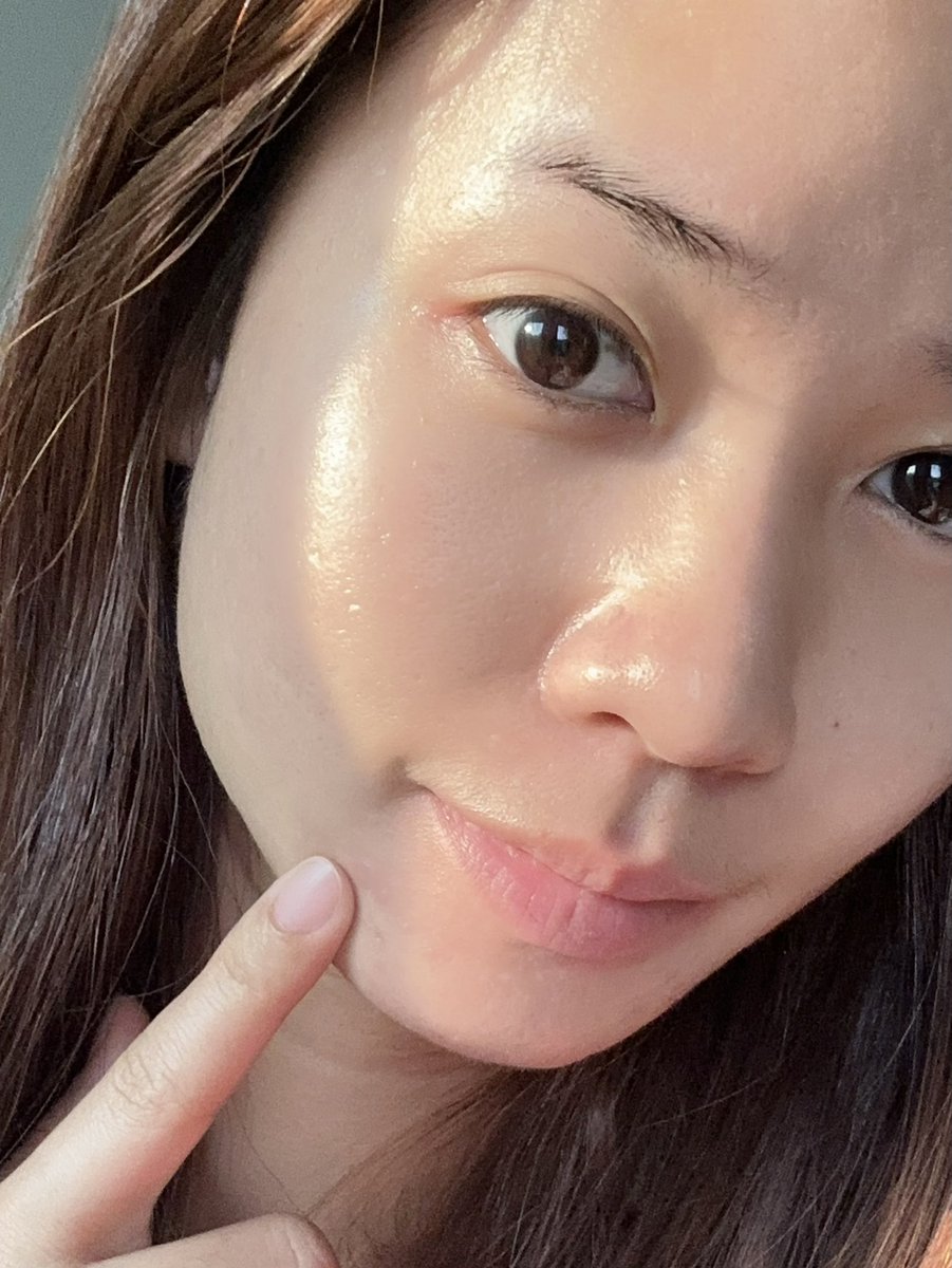 byfairyfern's tweet image. *﹆🎀 🦢 อย่าดูถูกครีมซอง! ล่าสุดซื้อแบบขวดมาเรียบร้อยแล้ว Smooto💘ทำสกินแคร์ออกมาดีมาก เราใช้ควบ 3 ตัวนี้เลย ตัวแรกลง niacinamide ตามด้วย retinol reju ปิดท้าย hya ceramide ผิวฟู ผิวใสมากๆ ชุ่มชื้น ฉ่ำๆโกล์ว ลดสิวด้วยนะ ส่วนตัวผิวแพ้ง่ายมากใช้แล้วผ่าน ไม่มีแพ้…