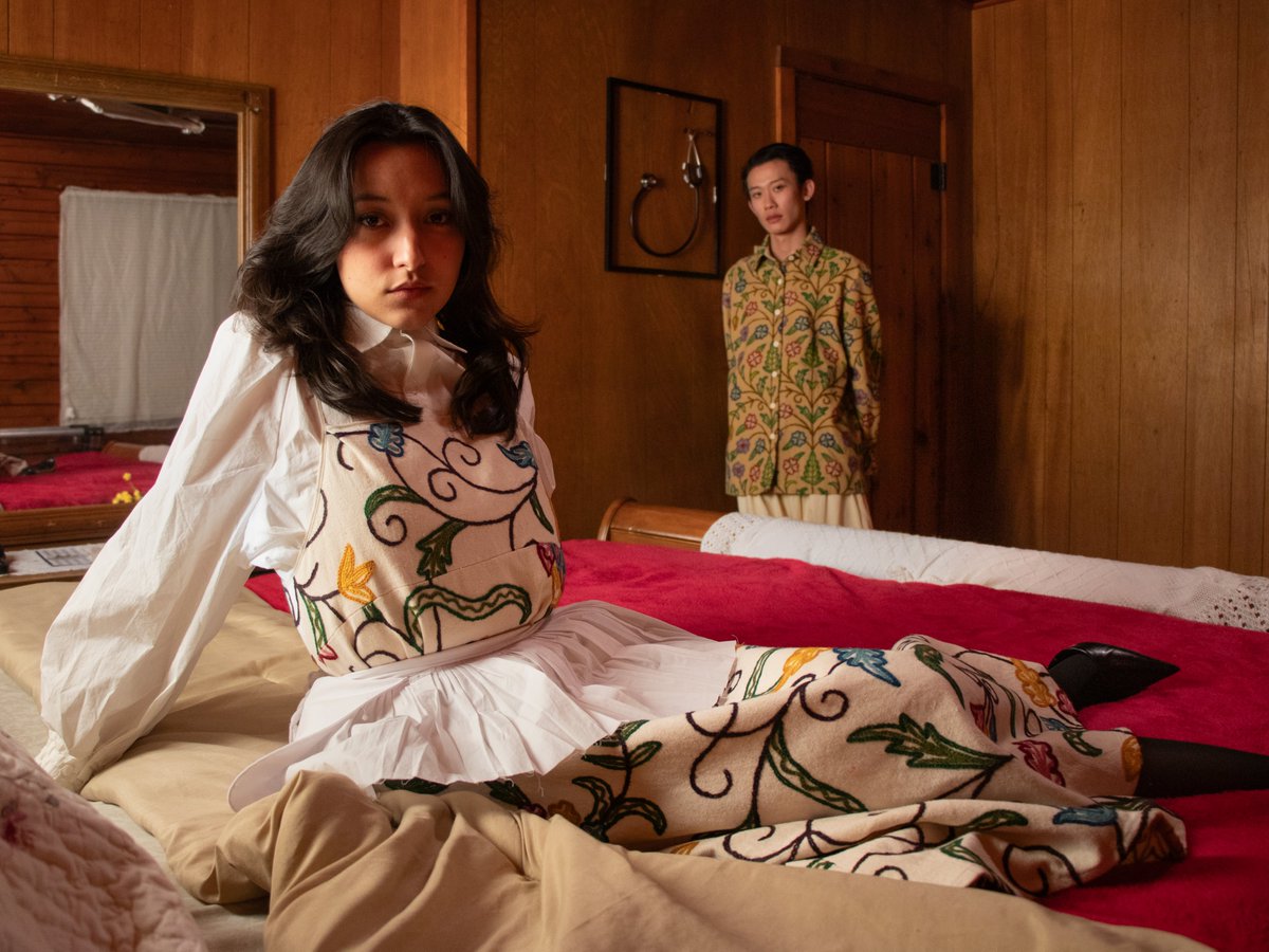 BandwagonAsia's tweet image. Lovers navigate the afterlife in Blush's hauntingly beautiful music video for 'Hide and Seek' – watch

hear65.bandwagon.asia/articles/lover…

#Hear65 #OurSGArts