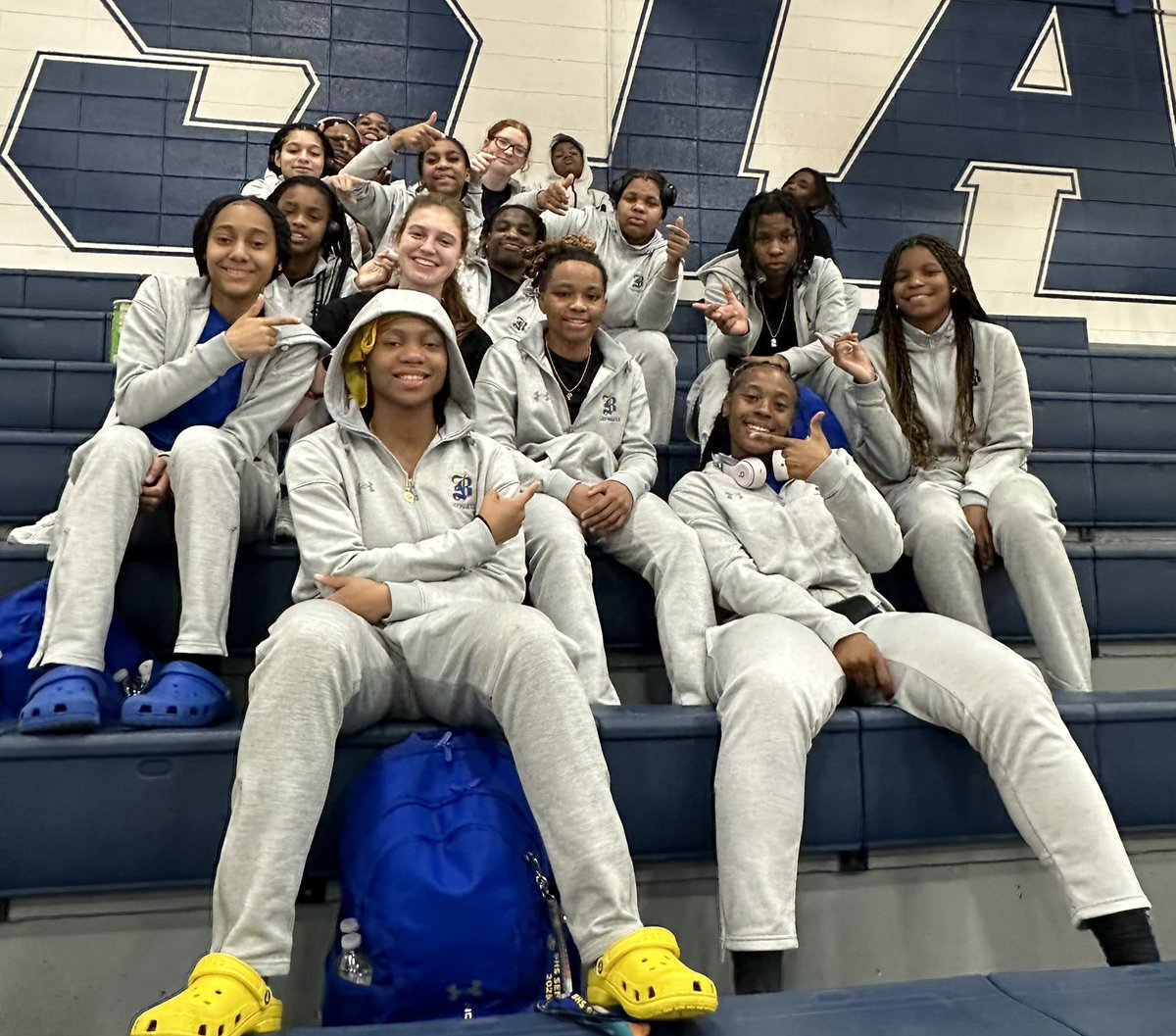 Tonight’s Region Semi-final Player of the game is <a href="/p_mungin/">P.mungin_</a>! Trice got out in transition and scored 21 points and had 5 steals! 💙💛🏀🏴‍☠️🏀💛💙