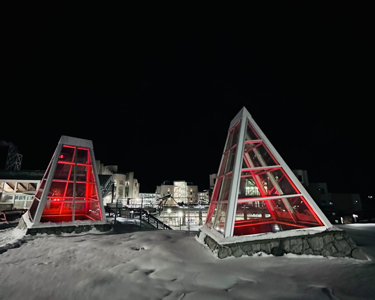 The skylights at UNBC's Prince George campus are glowing red to draw attention to the importance of women's heart health.

UNBC joins with others across the country in lighting up for the Wear Red Canada campaign.

#HerHeartMatters #WearRedCanada #ThisIsUNBC
