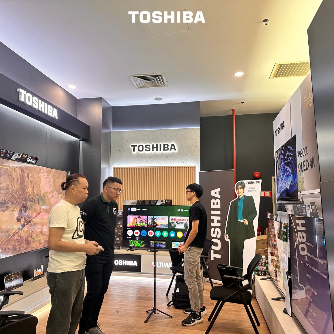 MYToshibaTV's tweet photo. Experience Monster Hunter Wilds on the massive 100" Toshiba Z670N Gaming TV—with Game Mode Pro and a 144Hz panel, every hunt feels ultra-realistic!

Stay tuned for more info as we gear up! 

#ToshibaTVMalaysia #MonsterHunterWilds #GamingTV #Z670N #100inch #Gametesting #Event https://t.co/iIxA9bYD7G