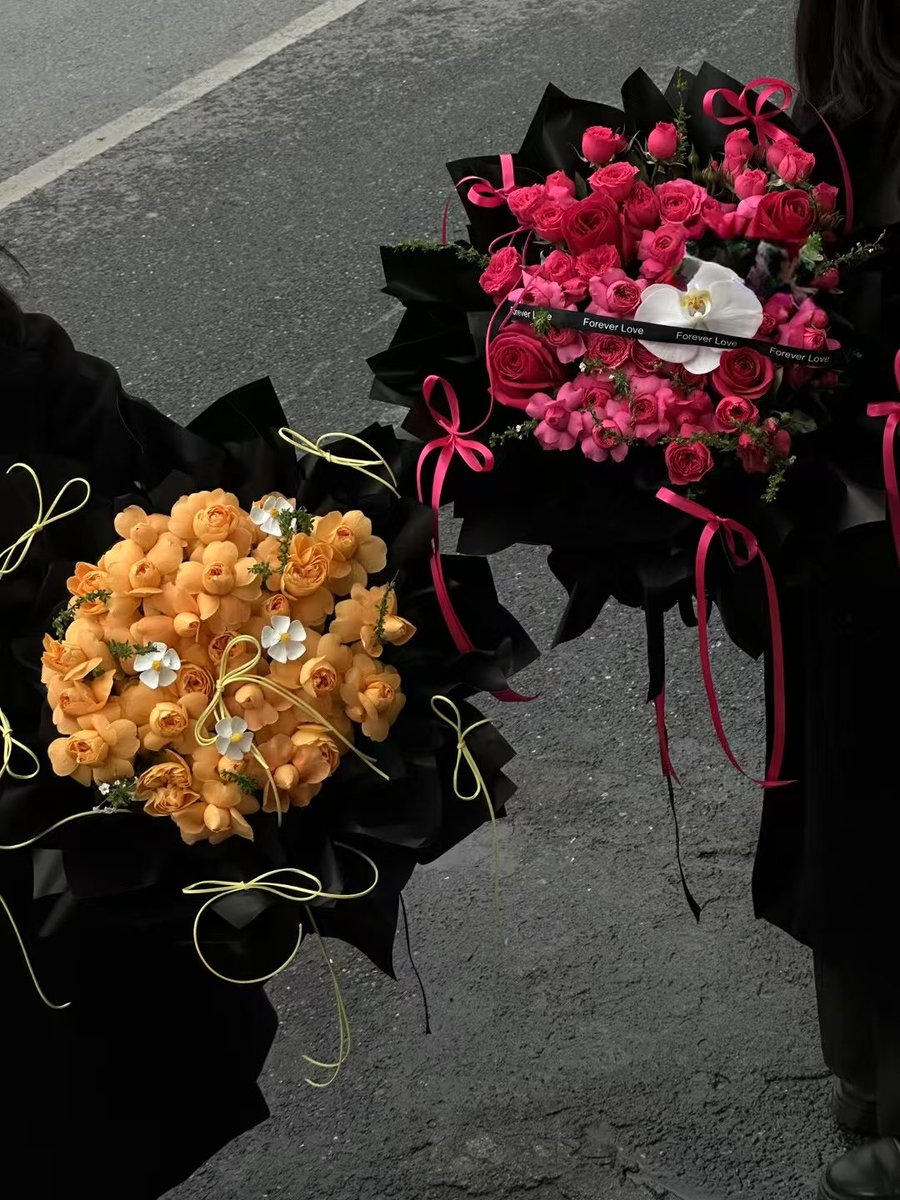 祝大家
人人有情人
日日情人节
性福➕安康