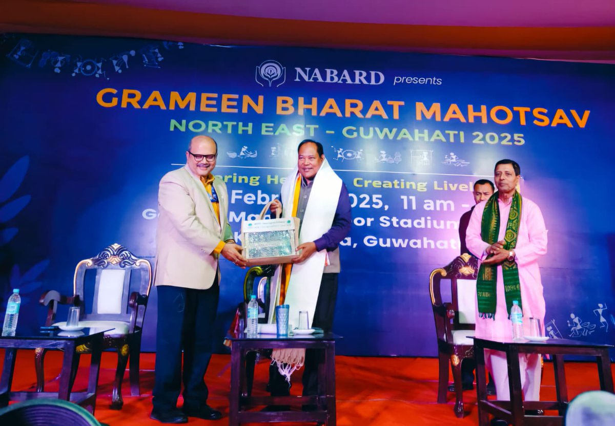 BiswajitDaimar5's tweet image. Visited and graced Exhibition-cum-Mela organised by NABARD at Ganesh Mandir Indoor Stadium,Guwahati. The event, from 8-16 Feb 2025 saw participation of over 120 farm producers and artisans from across India, with focus on Assam and other NE states

@CMOfficeAssam 
@NABARDOnline