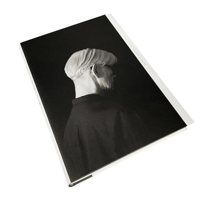 坂本龍一｜ 音を視る時を聴く」展覧会公式図録2025年2月20日より予約