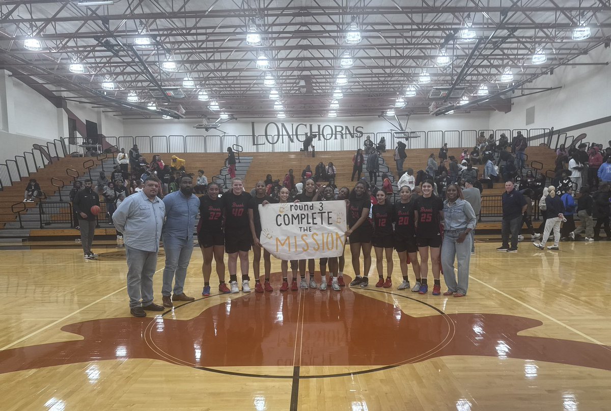 61-50.

That was fun! Thank you so much to everyone who came out!!

Up next, round 3!

🅱️