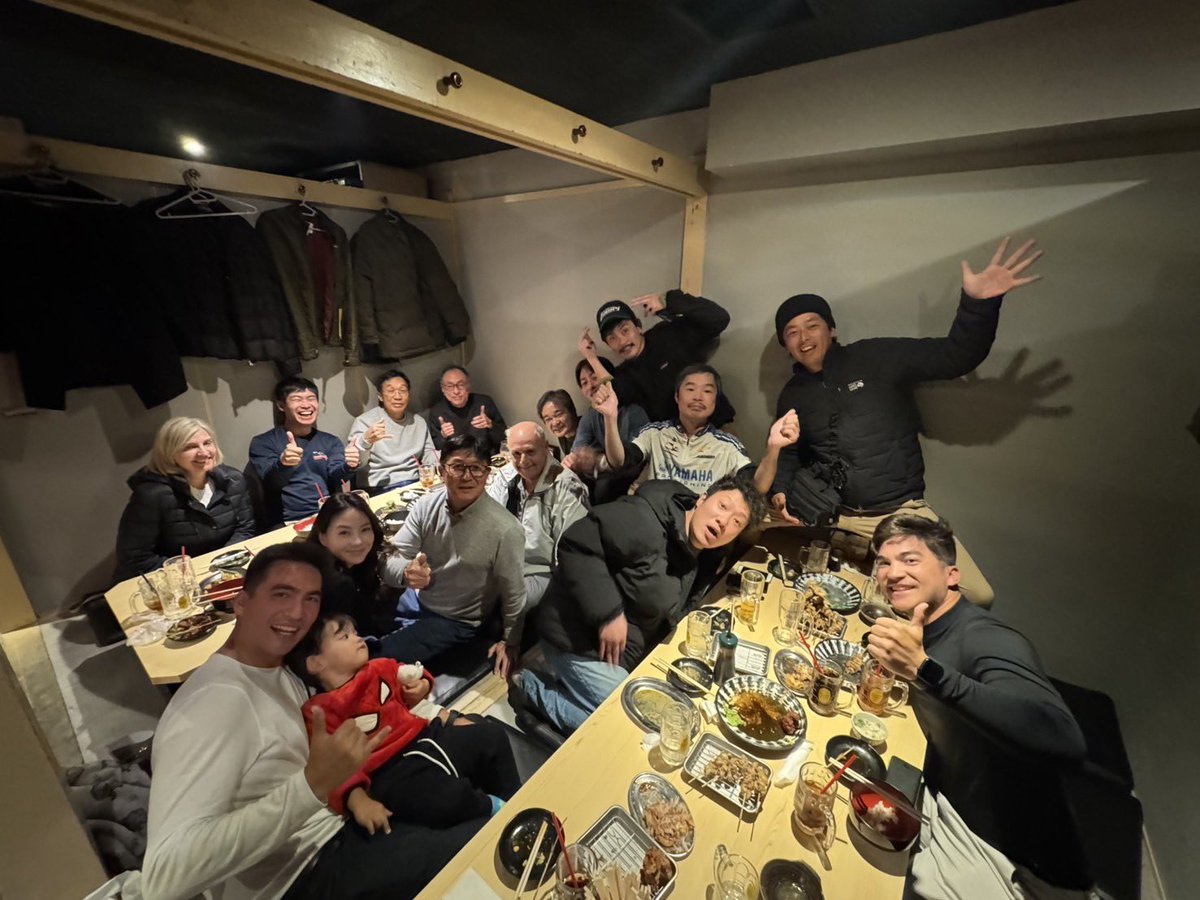 chillkimi's tweet photo. 投稿遅くなってしまいましたが…。大阪FSでは沢山の方々とお会いできて嬉しかったです！差し入れをくださった方や応援の声を聞かせてくれた方も沢山いらっしゃって、本当に感謝、感謝、感謝です！明日と明後日は新潟FSへ参加させていただきます！13:30よりハイアールブースでお待ちしております！ https://t.co/IV9ESFdg2Z