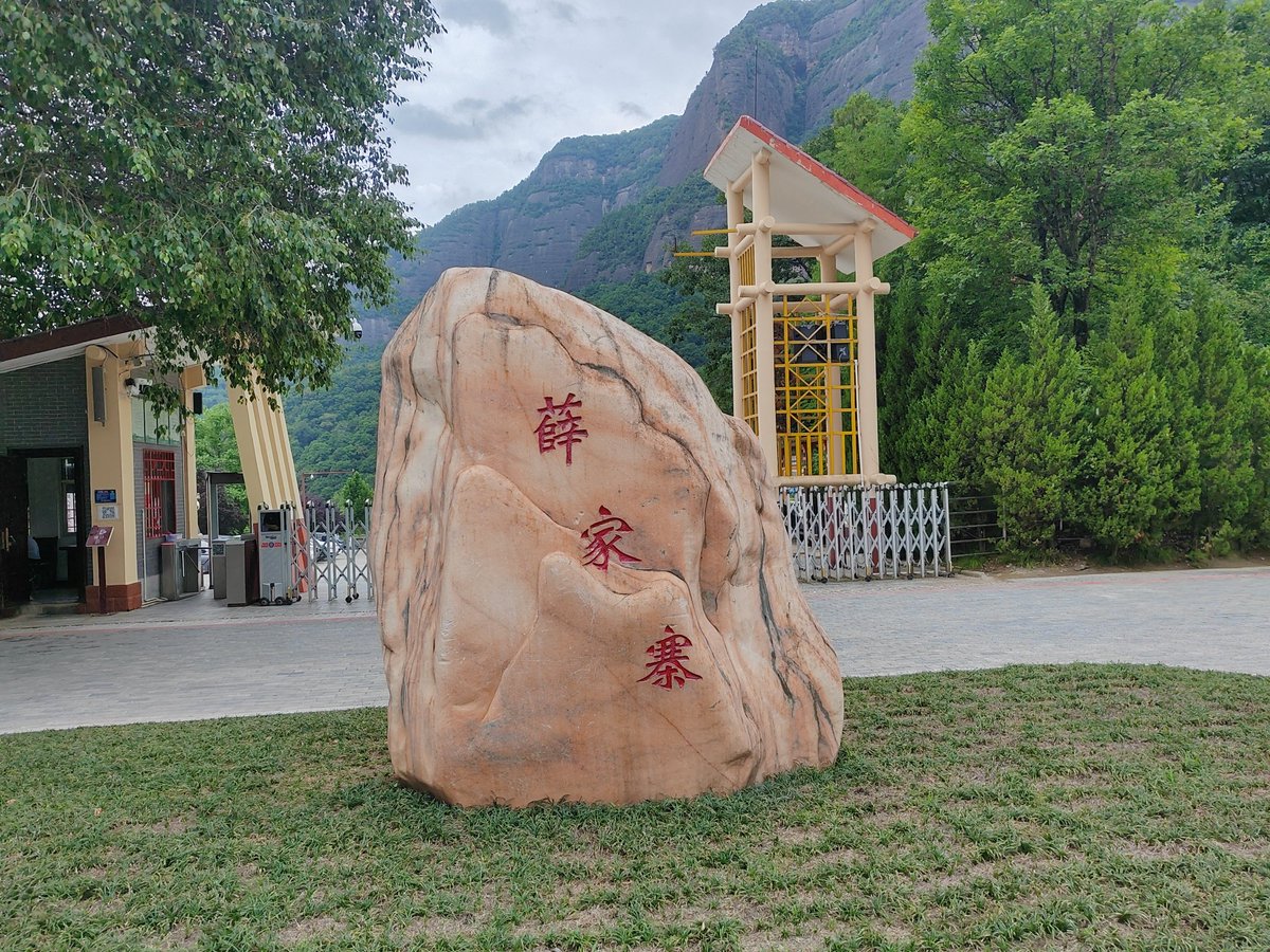 前天晚上做了个春梦告诉了媳妇，梦到尿尿时间久被丈母娘夸身体好然后就顺其自然叮呤当啷…昨晚跟媳妇做的时候一边顶媳妇一边说身体真好啊，瞬间就有了代入感，顶的更狠了…