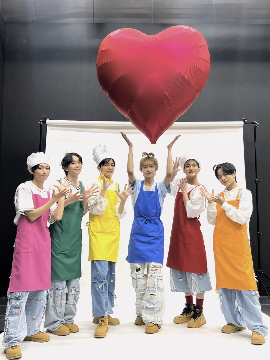 Lienel_official's tweet photo. ＼💝 Happy Valentine’s Day 💝／

Lien’s Lair 会員様限定
『バレンタインスクラッチ2025』🍫

このあと21:00スタート！
ぜひチェックしてください🧑‍🍳✨

🗓️開催期間
2月14日(金)21:00〜2月16日(日)23:59

🔗https://t.co/DwZE5tib5b

#Lienel #リエネル https://t.co/KdVY4NDaP9