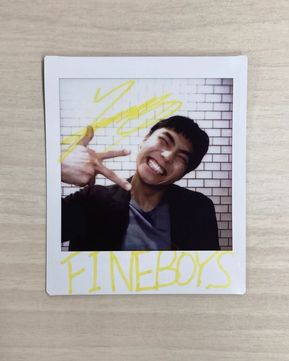 X-এ FINEBOYS: 