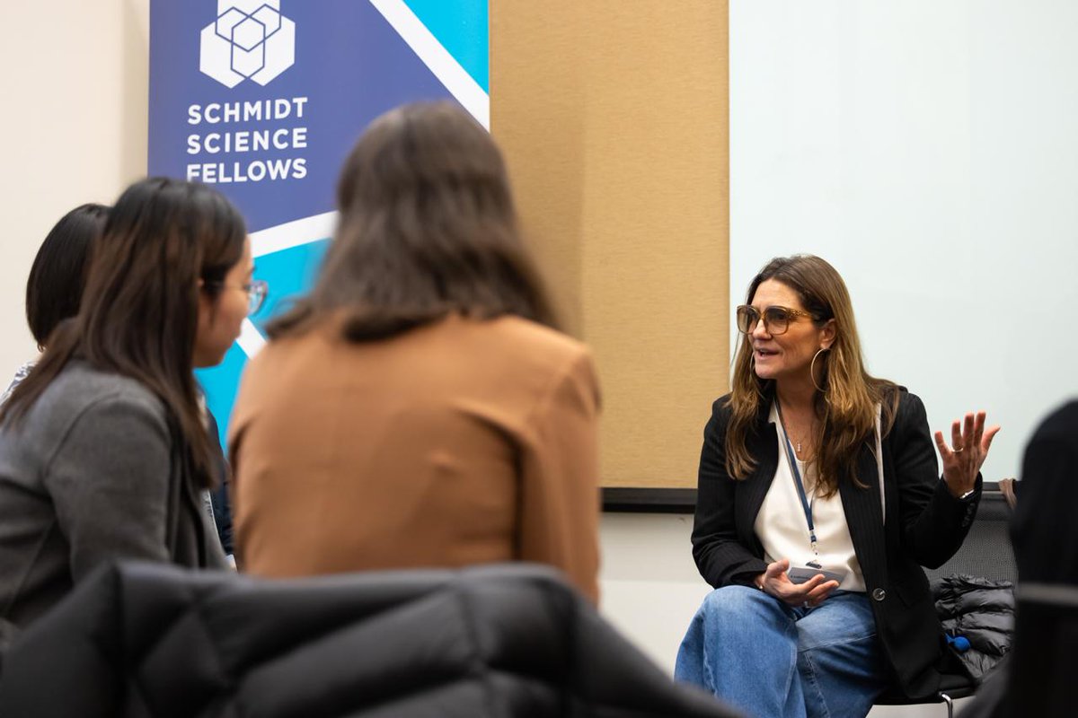 Schmidt Science Fellows (@schmidtfellows) on Twitter photo βWe have a role to play in making the world a better place.β Thank you to Dan Fletcher <a href="/FletcherLab_UCB/">Fletcher Lab</a> for hosting and <a href="/UCBerkeley/">UC Berkeley</a> faculty for compelling sessions on navigating a path in research and entrepreneurship, part of the Science Leadership Program for our 2024 Fellows βWe have a role to play in making the world a better place.β Thank you to Dan Fletcher <a href="/FletcherLab_UCB/">Fletcher Lab</a> for hosting and <a href="/UCBerkeley/">UC Berkeley</a> faculty for compelling sessions on navigating a path in research and entrepreneurship, part of the Science Leadership Program for our 2024 Fellows