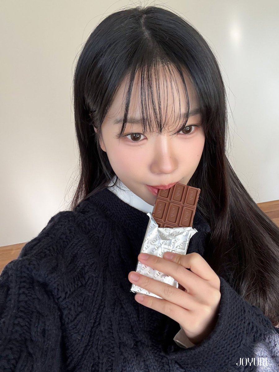 발렌타인보다 더 달콤한 셀카를 주심