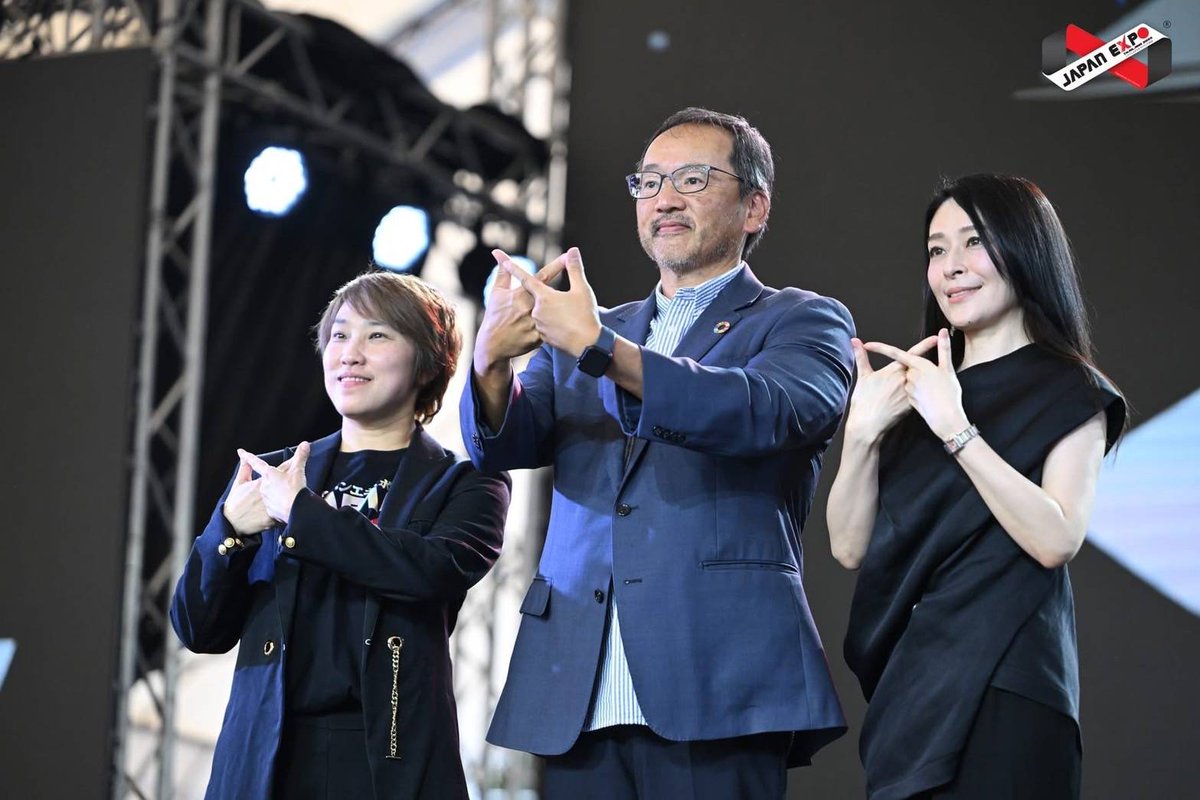 the_hyphens's tweet photo. จี-ยู ครีเอทีฟ คว้ารางวัลเกียรติยศจากสถานทูตญี่ปุ่น ประจำประเทศไทย คุณยุพเรศ เอกธุระประคัลภ์ประธานกรรมการ และ คุณโทโมมิ โคบายาชิ รองประธาน บริษัท จี-ยู ครีเอทีฟ จำกัด ได้รับรางวัลจาก ท่านโอตากะ มาซาโตะเอกอัครราชทูตวิสามัญผู้มีอำนาจเต็มแห่งญี่ปุ่น ประจำราชอาณาจักรไทย https://t.co/7E0c35Wj4L