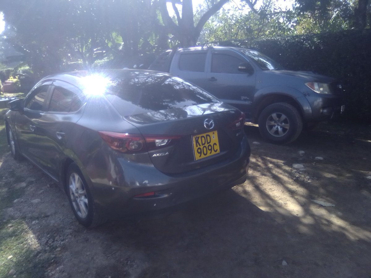 NicksonKYegon's tweet image. Can I cardi your car, Triza?