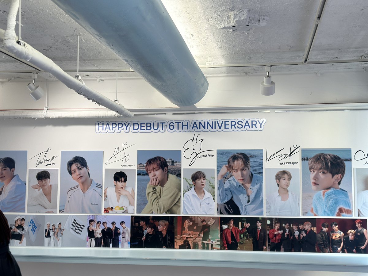 bbang_vanner's tweet photo. 사운드웨이브 카페에서 배너랑 데뷔 6주년 보낸따! 음료 잘 마시고 쿠키듀 잘 먹구 카페 잘 갔다왔습니다! 

#trip_with_VVS #VANNER_6th_Anniversary
#VANNER #배너 #사운드웨이브 https://t.co/SGGcyiJ5rX