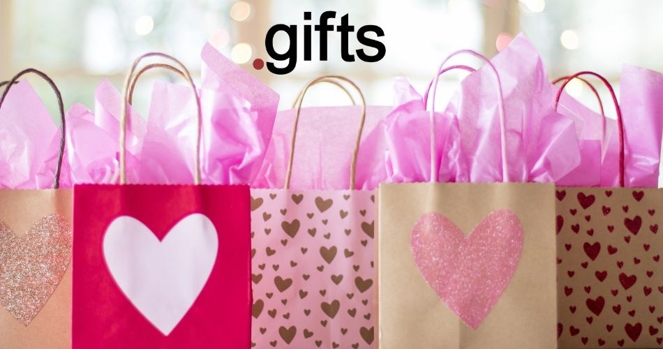 krishnahosting's tweet image. Looking for the perfect domain for your gift-related business? 🎁
The .GIFTS domain is ideal for:
✨ Gift Retailers &amp;amp; Online Shops 🛍️
🎀 Personalized Gift Providers 🎨
📦 Subscription Box Services 📬
krishnahosting.net/gifts/
#GiftShop #OnlineGifts #Ecommerce #PersonalizedGifts