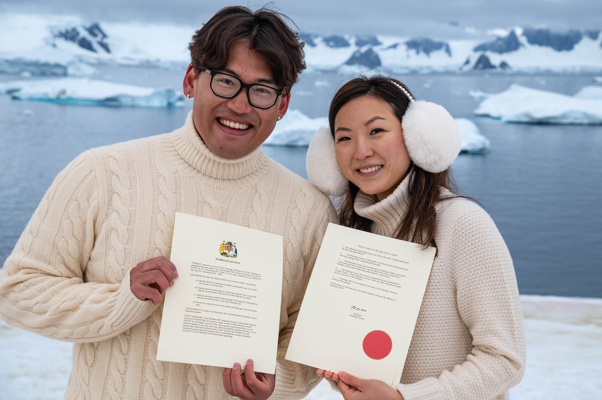 Happy Valentines Day to all the lovers 💙 Eric and Jennifer recently celebrated their love by getting married in the British Antarctic Territory