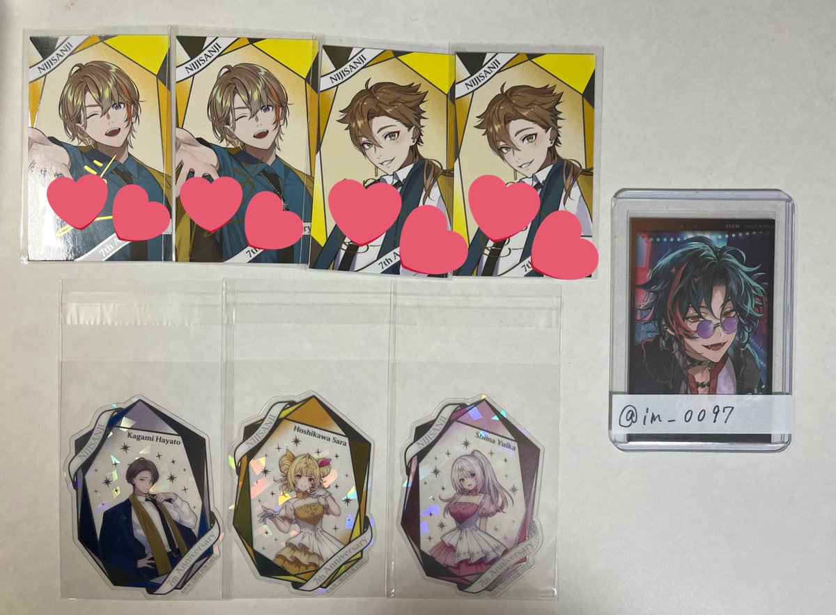 im__0097's tweet photo. にじさんじ 7th Anniversary 7周年 チェキ風カード チェキ Aグループ 交換

【譲】画像1.2枚目(1枚目N、2枚目R、OS特典)

【求】画像3枚目

1:1～可能です。気軽にお声掛け下さい。 https://t.co/r8P5yhKLbs