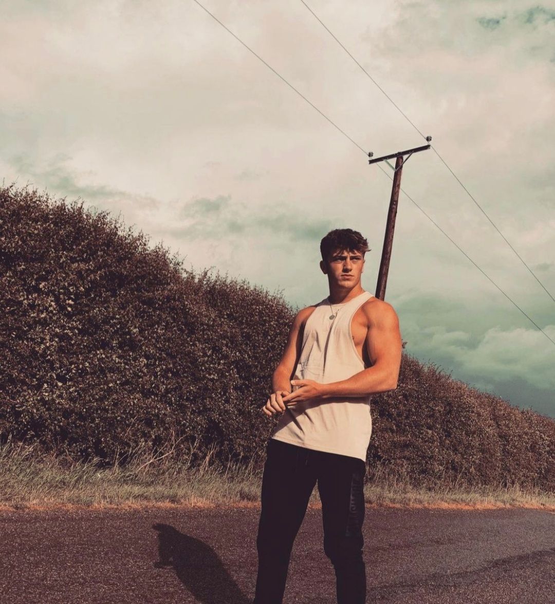 sunctionss's tweet image. 