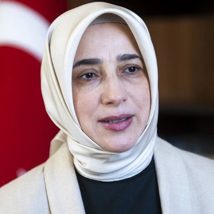 ajans_muhbir's tweet image. AKP’li Özlem Zengin: “Yeğenim hakimlik için yapılan sınavları kazanmış, stajını tamamlamış, bitirme sınavını da vermiş.

Torpil yapacak bir durum yok.”