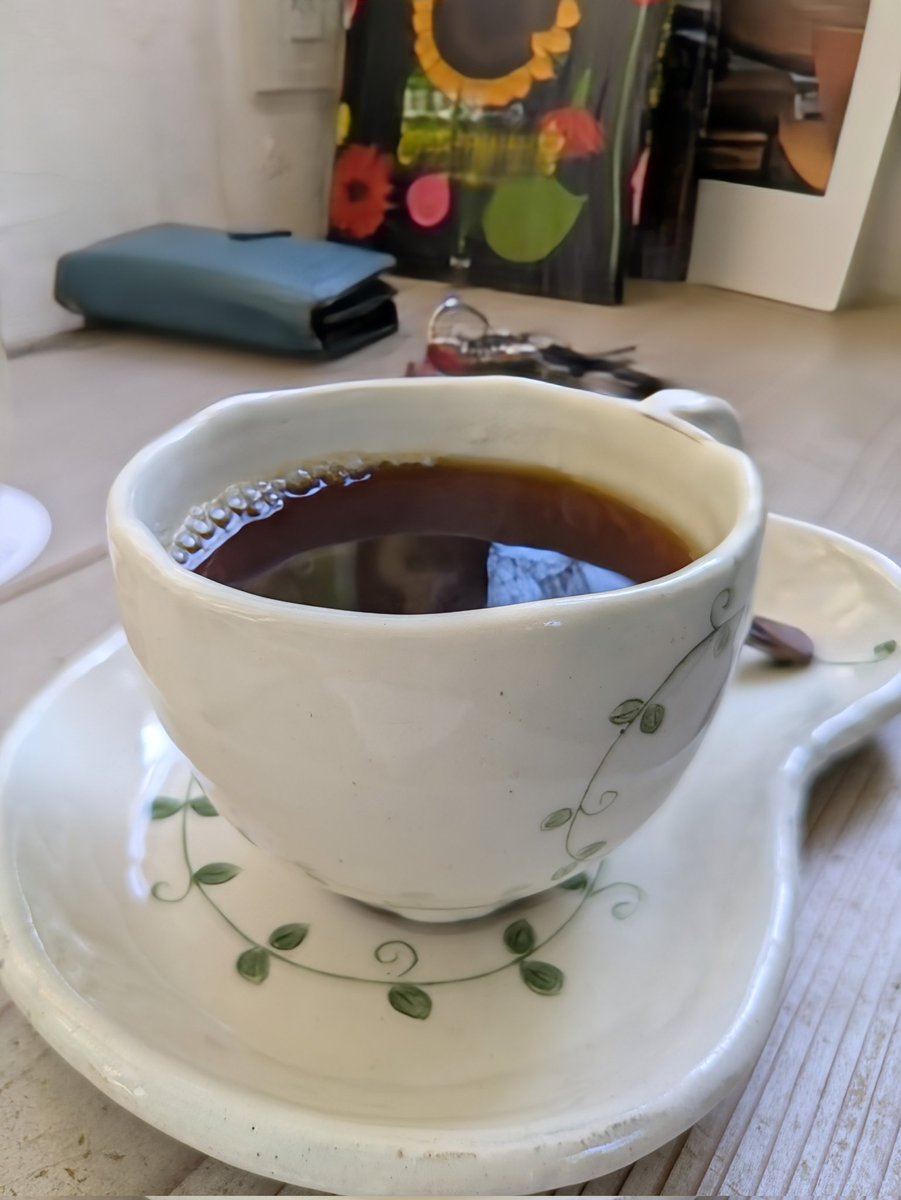 sjfamily0821's tweet photo. 贅沢な午後のティータイム☕
タップミスで出し直しです😅
#TreeB #暴食戦線 #キッツー
#奥市川 https://t.co/gUd8cg8ETk