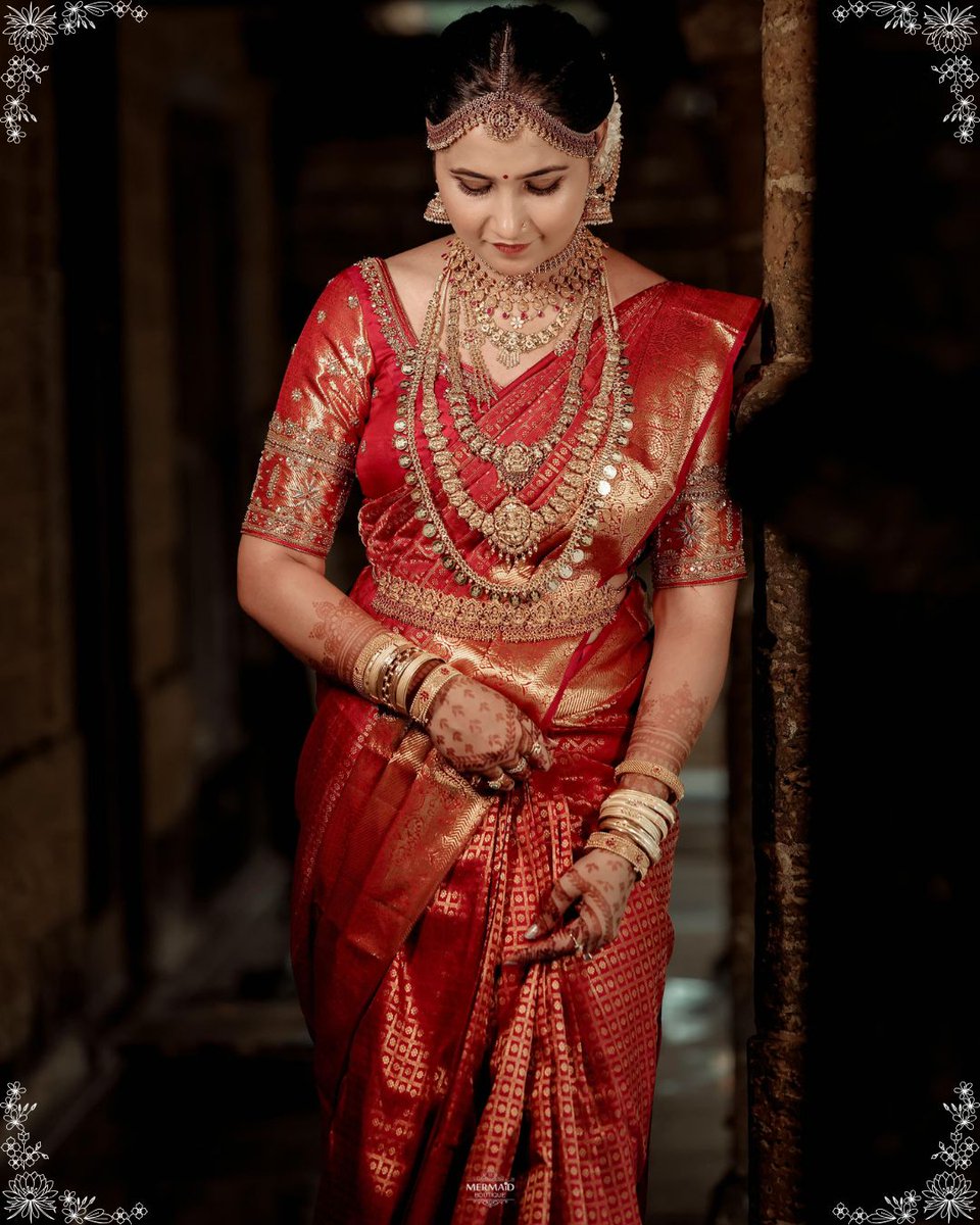 Mermaid_BTQ's tweet photo. A bride’s glow isn’t just from the jewels—it’s from the love, the dreams, and the timeless traditions she carries.📷 Alisha, adorned in grace and heritage, a vision of bridal splendor! 📷📷 #MermaidBride #BridalMajesty https://t.co/8ZaQPa1Pte