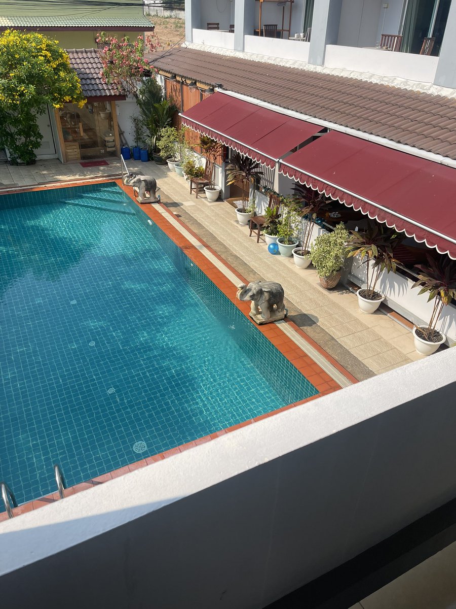 แอ่น แอน แอ๊น.