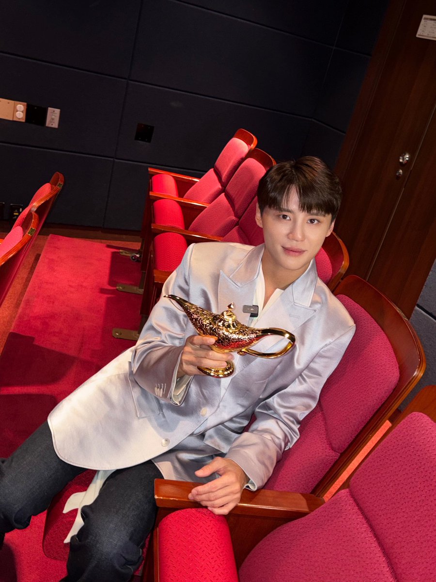 ଘ(੭˃ᴗ˂)━🧞‍♂️+ ﾟ .+ .ﾟ.ﾟ｡ ﾟ🍫🍫🍫💝