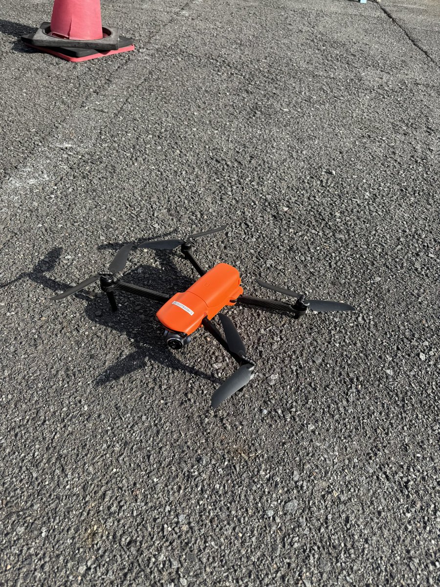 DroneRikky's tweet image. 本日は映画撮影🎬
関西ロケは近場で助かりますね🤙

いい映像撮れるように頑張っております😁

#autel
#autelで映画撮影
#頑張れオーテルとオレ