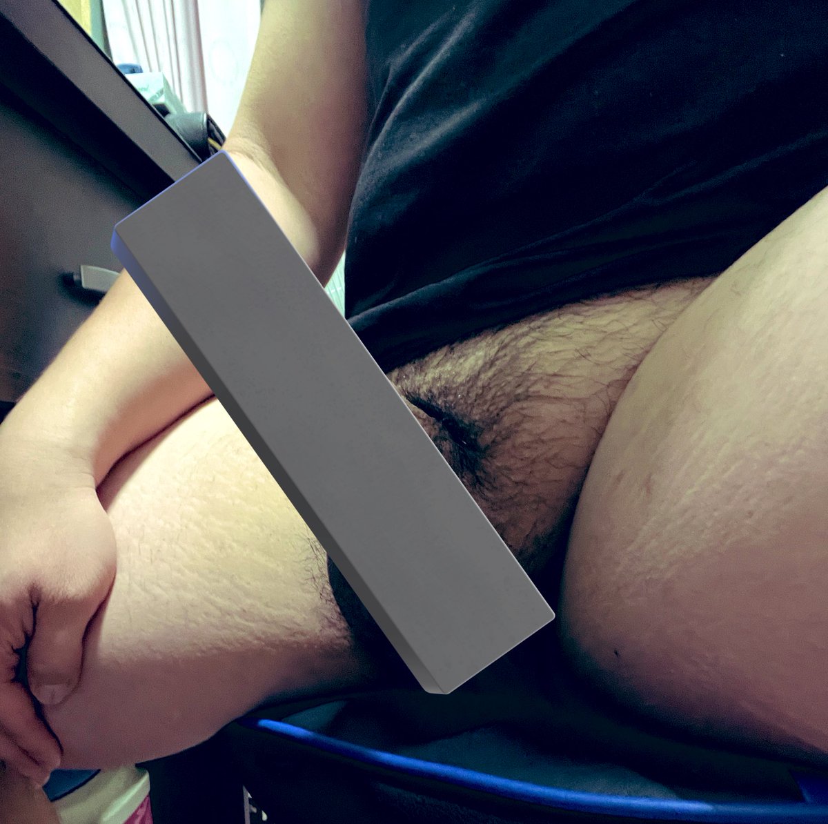 今天情(騎)人節👨‍❤️‍👨

要怎麼過 在哪裡過比較好呢？

這裡還是半濁就好🥵🥵🥵
原圖就⋯⋯放另一邊🤣🤣