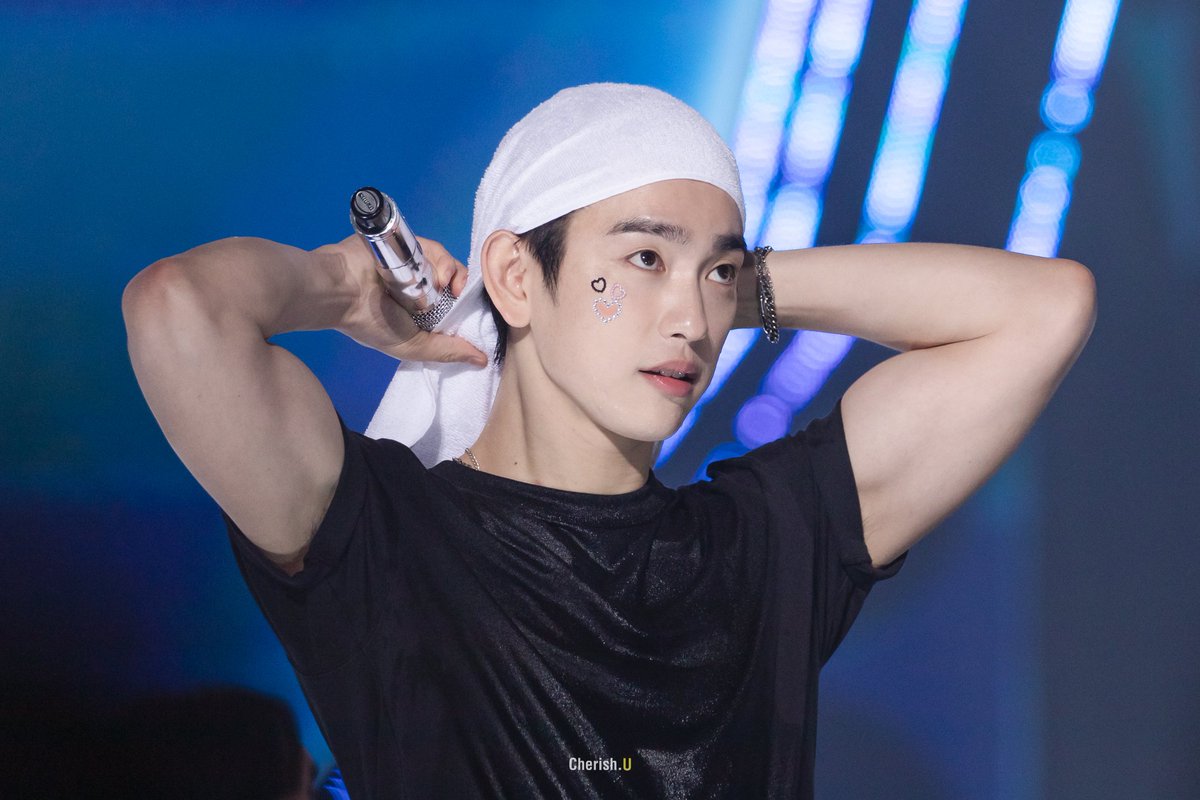😳

<a href="/JINYOUNG/">박진영</a> 
#Jinyoung #진영 #박진영
#GOT7 #갓세븐 
#GOT7_NESTFEST
#GOT7_NESTFEST_Day3