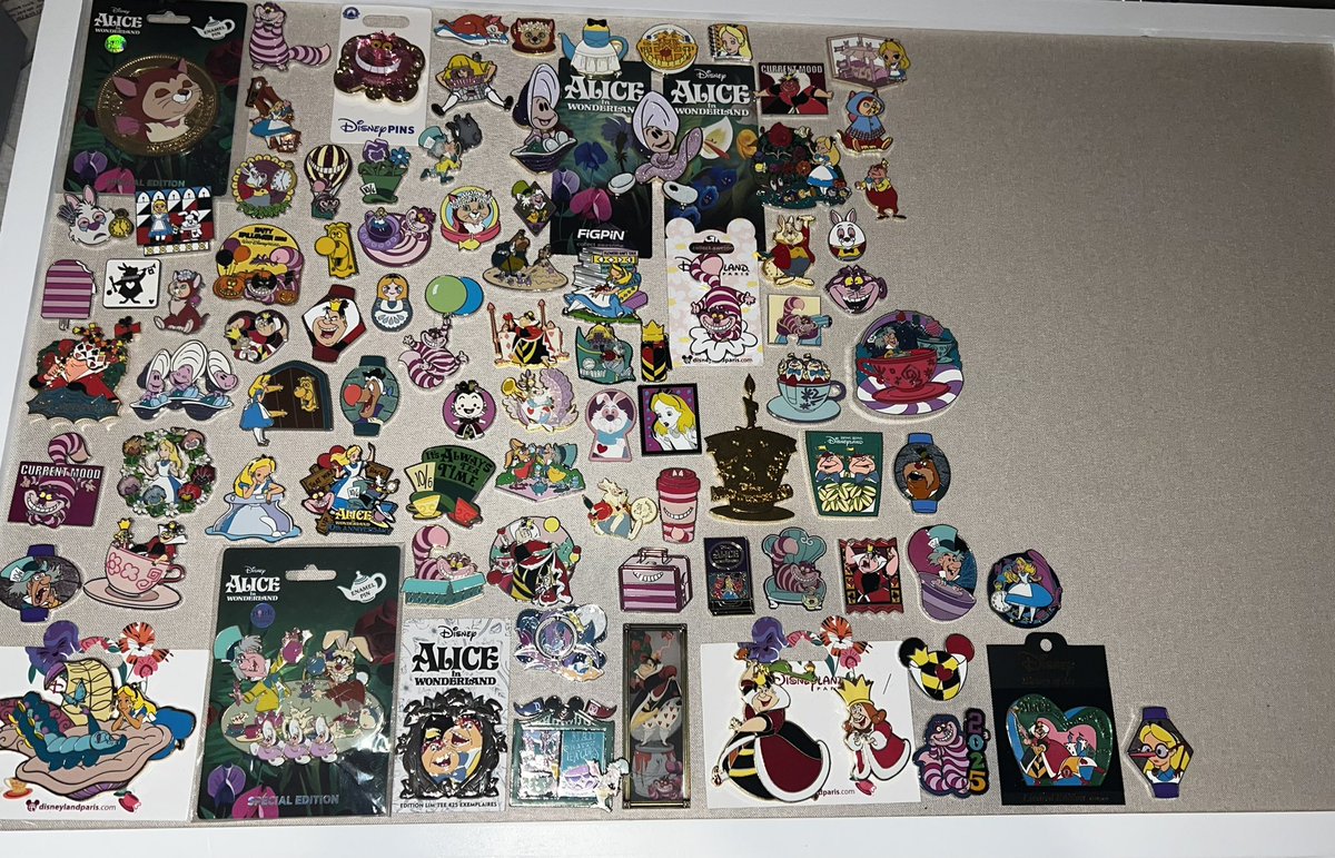 Organized two more frames. I still have all my Stitch, Snow White, Haunted Mansion and misc lol 🤦🏻‍♀️