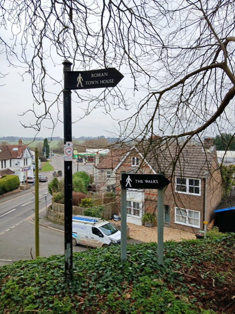 Happy #FingerpostFriday from Dorchester #Dorset