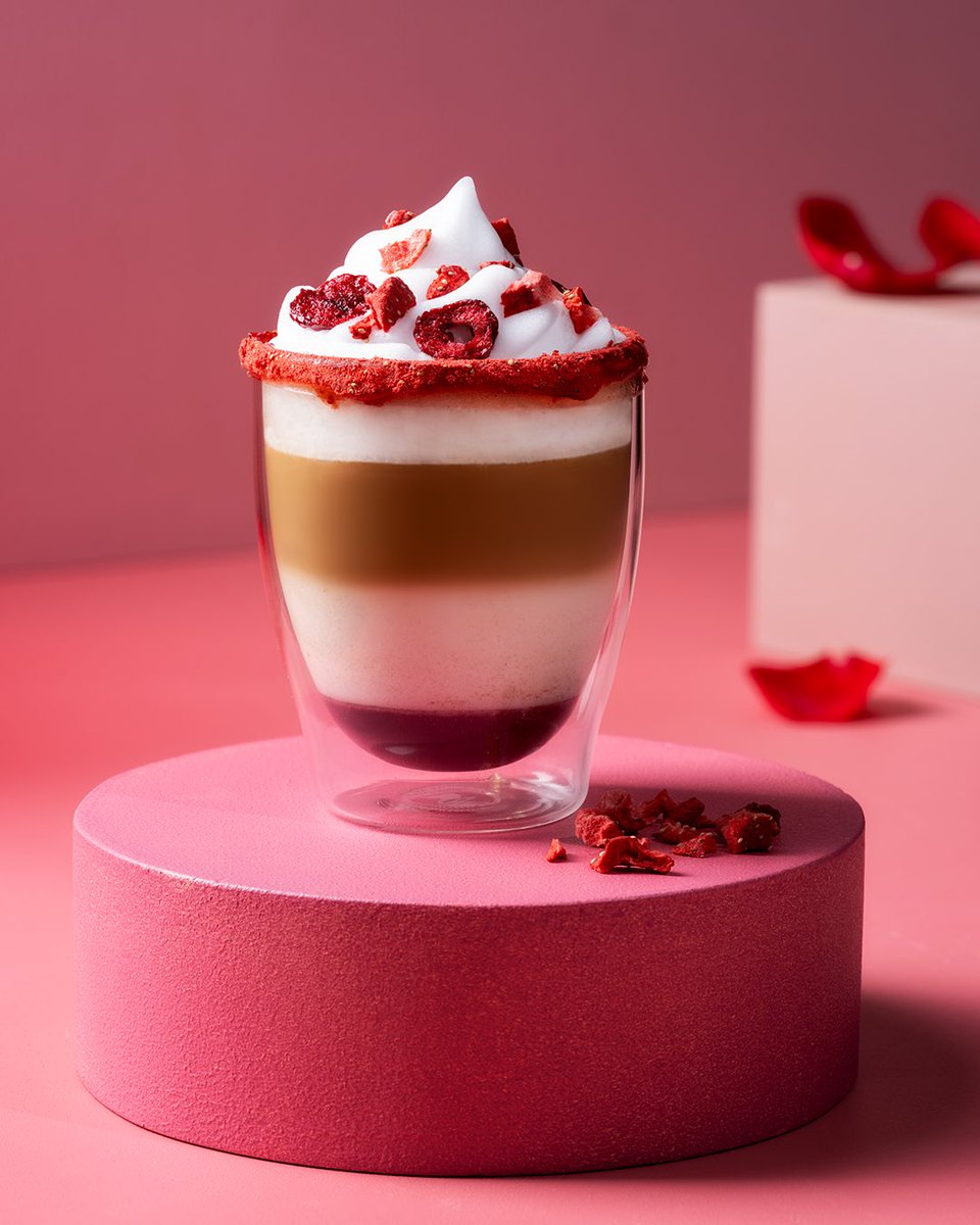 Birlikte içilen kahvenin tadı aşk dolu… Bu Aşk Kutlanır! 🤎☕

#Tchibo