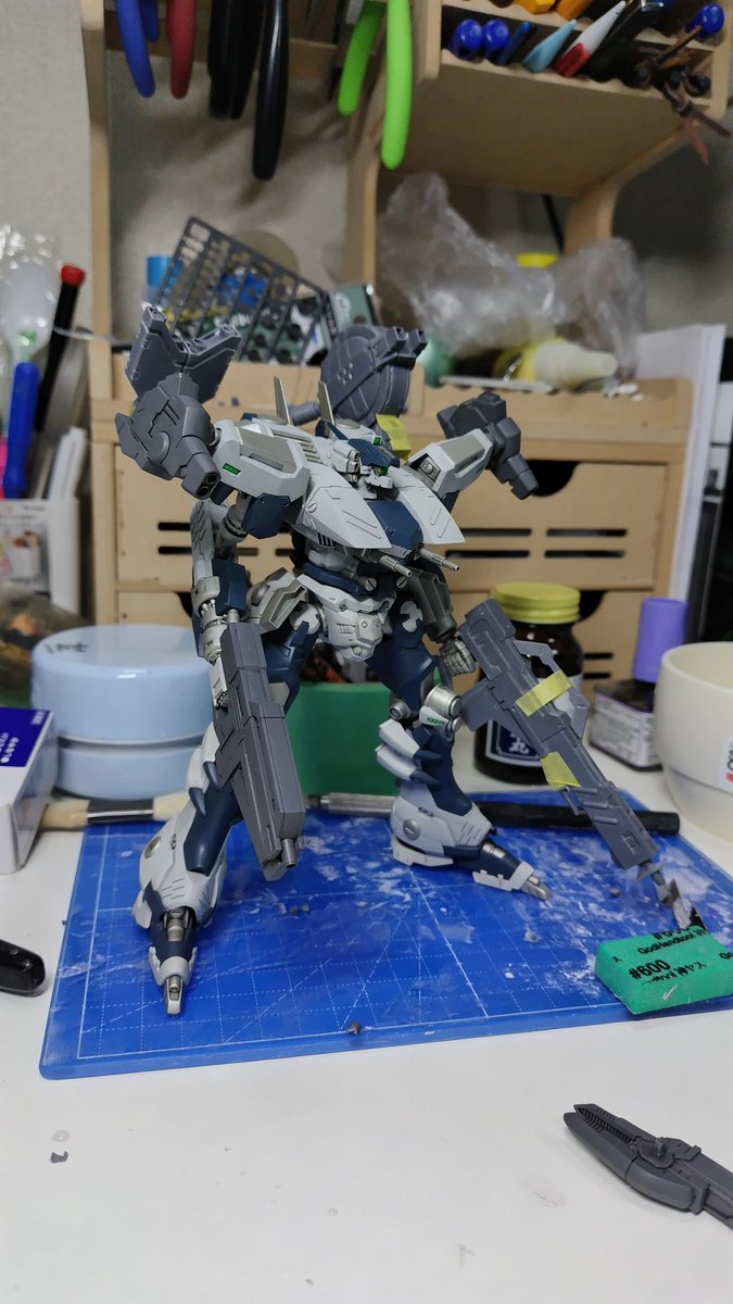 うん、補強無しでも直立するね