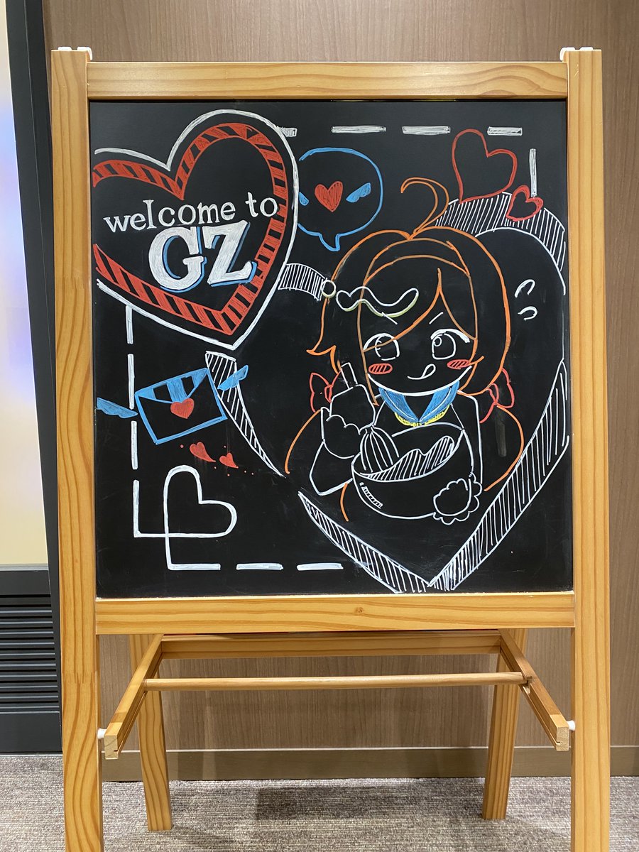 gzeal_inc's tweet photo. .:*･ﾟ❤️Happy Valentine .:*･❤️ﾟ
弊社のデザイナーさんに２月のウェルカムボードを描いていただきました😘
チョコレート作りに熱が入るジーコちゃんです🤩🍫
ゲームをしながら自分へのご褒美チョコを食べるのも最高ですね😜🎮
皆さま素敵なバレンタインのひと時をお楽しみください🧡🤎💛 https://t.co/BMC2WmDgZz