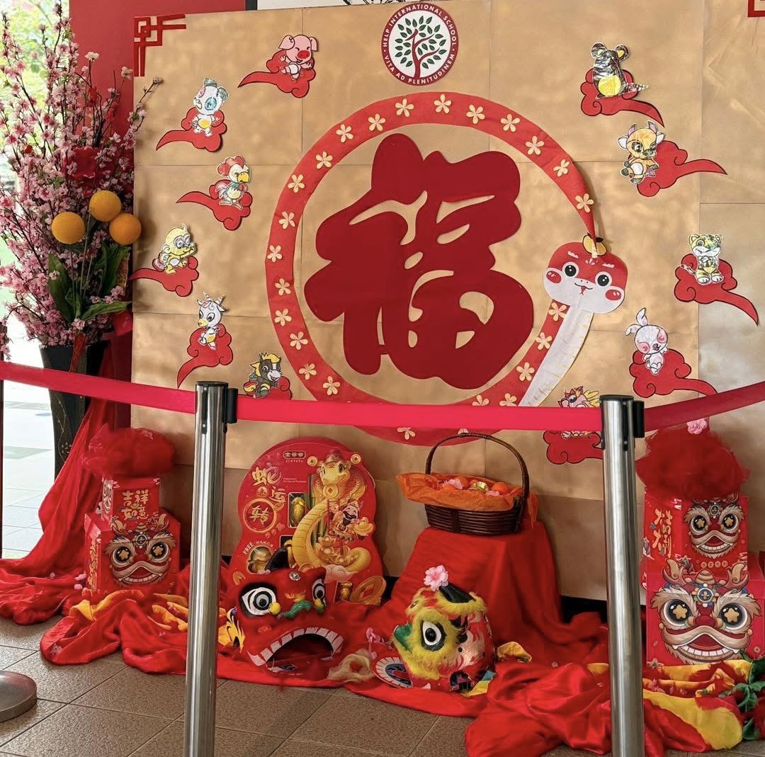 PhyllisWongSS's tweet photo. 记录一下今年春节负责的项目。Keeping a record of the Chinese New Year projects I was in charge of this 🐍year. https://t.co/UGiSWNApRA