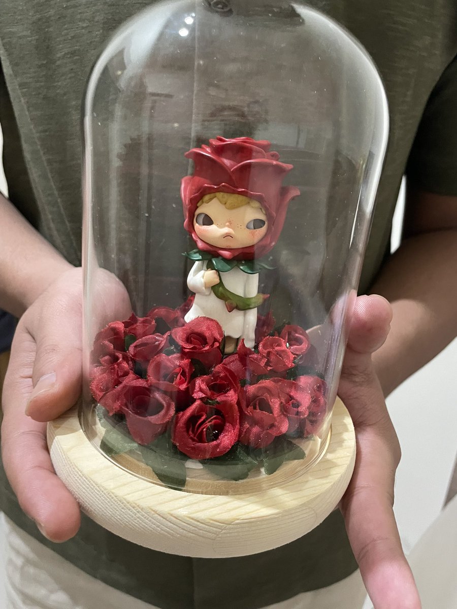 wntbeth's tweet image. OMGG LOOKS WHAT MY BF GET FOR VALS DAY