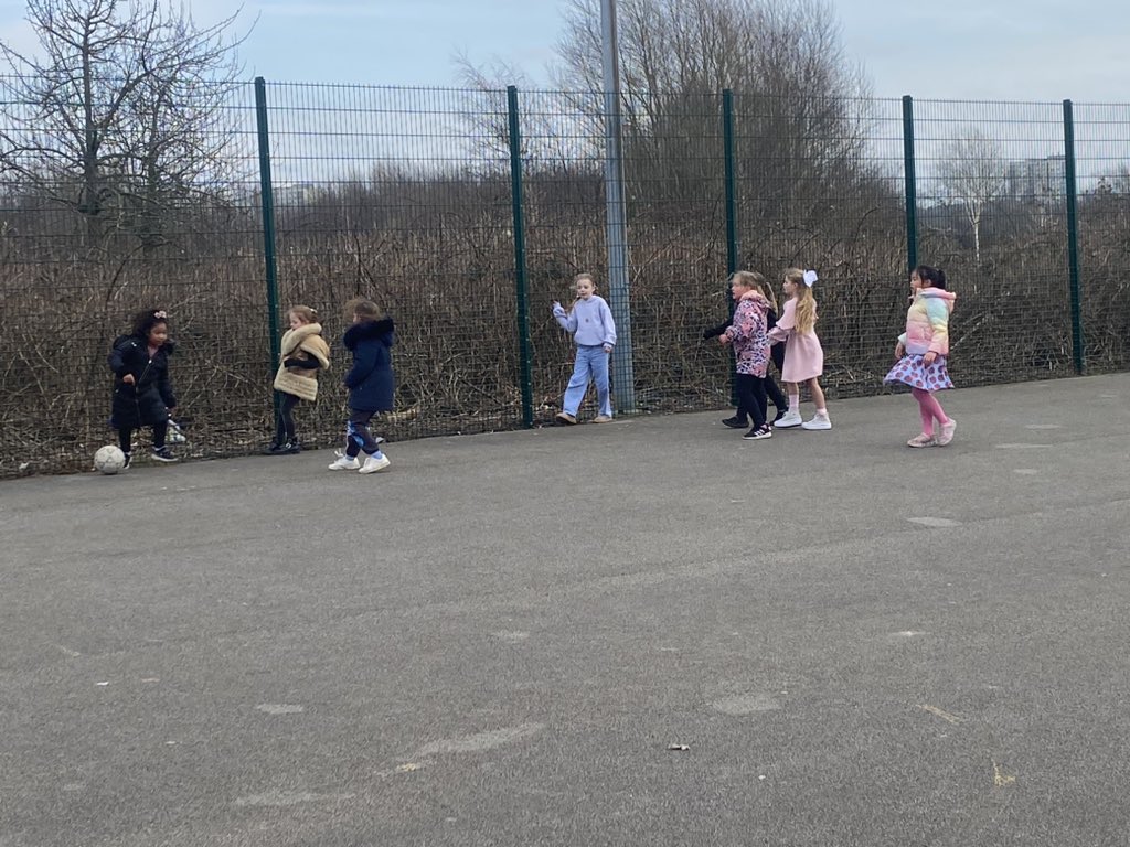 Mrs Evans (@mrsevansmlp) on Twitter photo The Year 3 and 4 girls had a great time playing football on the MUGGA at lunchtime today! <a href="/MabLanePri/">Mab Lane Primary Sch</a> The Year 3 and 4 girls had a great time playing football on the MUGGA at lunchtime today! <a href="/MabLanePri/">Mab Lane Primary Sch</a>