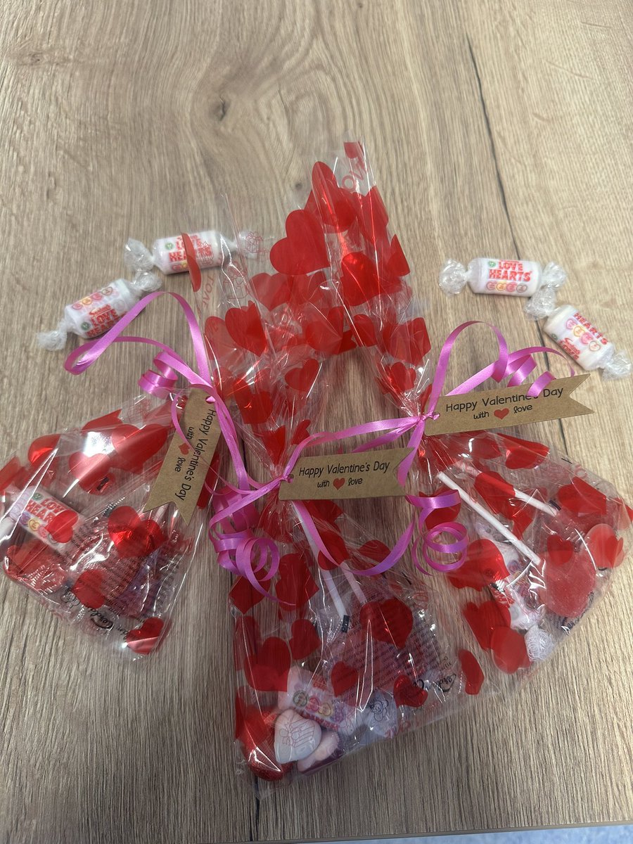 Amanda Davies (@mrsshapo) on Twitter photo ❤️❤️Happy Valentines to all our staff today…thank you for all that you do 🥰🥰🥰 <a href="/NUHMedicine/">NUH Medicine</a> <a href="/Stroke_NUH/">Stroke NUH</a> <a href="/nottmhospitals/">Nottingham University Hospitals</a> <a href="/C52_QMC/">Ward C52 QMC</a> ❤️❤️Happy Valentines to all our staff today…thank you for all that you do 🥰🥰🥰 <a href="/NUHMedicine/">NUH Medicine</a> <a href="/Stroke_NUH/">Stroke NUH</a> <a href="/nottmhospitals/">Nottingham University Hospitals</a> <a href="/C52_QMC/">Ward C52 QMC</a>