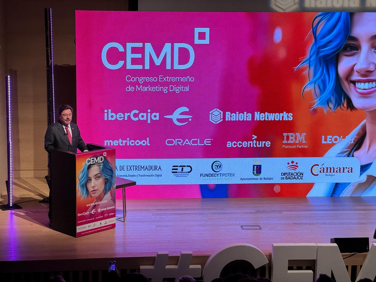 El equipo de Extremadura Open Future está hoy en el VIII Congreso Extremeño de Marketing Digital, un evento con ponentes de gran nivel donde descubrir las estrategias del marketing digital y cómo nos puede ayudar la IA en el desarrollo de las mismas.🚀 

#CEMD2025 <a href="/CEMKTD/">Congreso Extremeño de Marketing Digital⚡️CEMD2024</a>