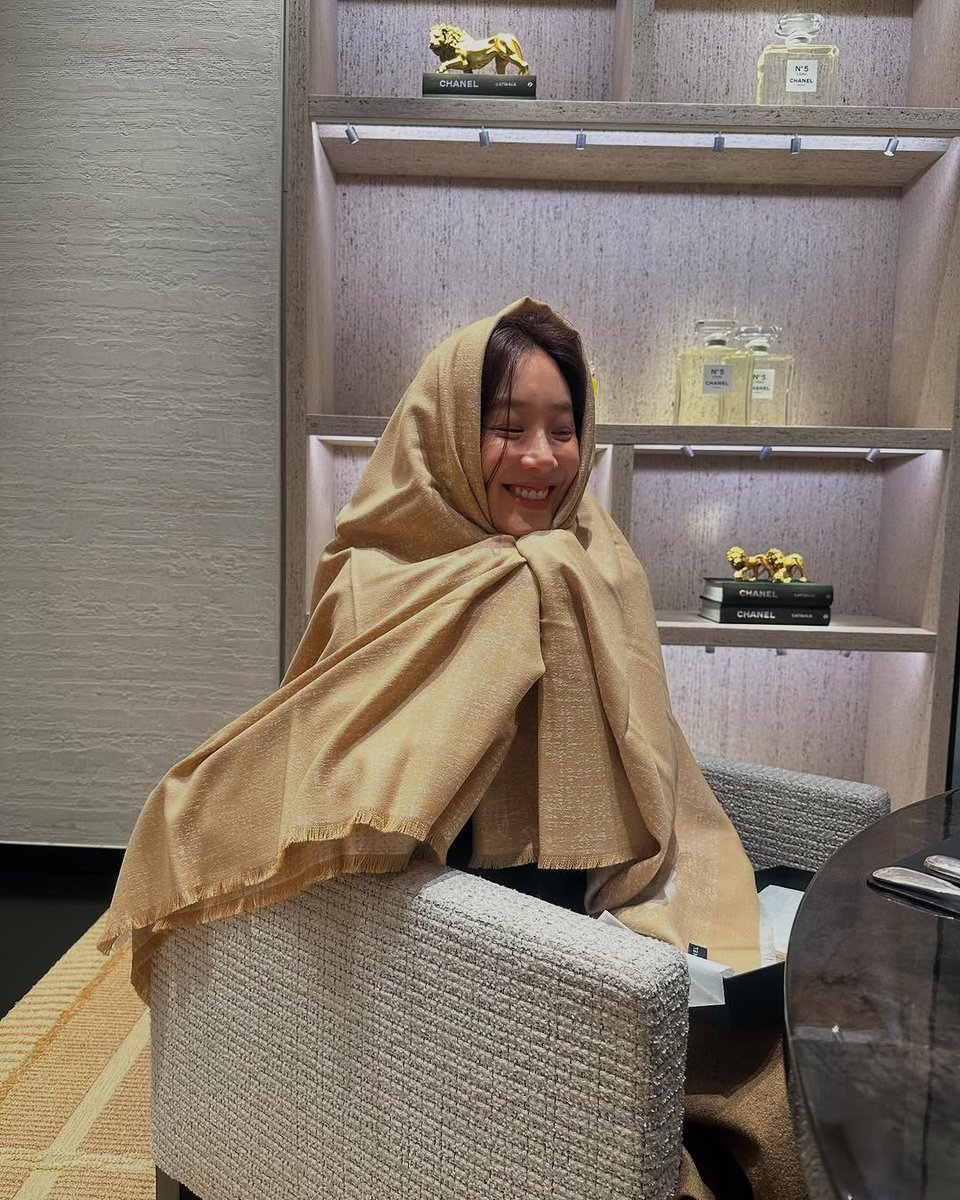 삼냥이들사이에또고앵이가껴있는데요😻