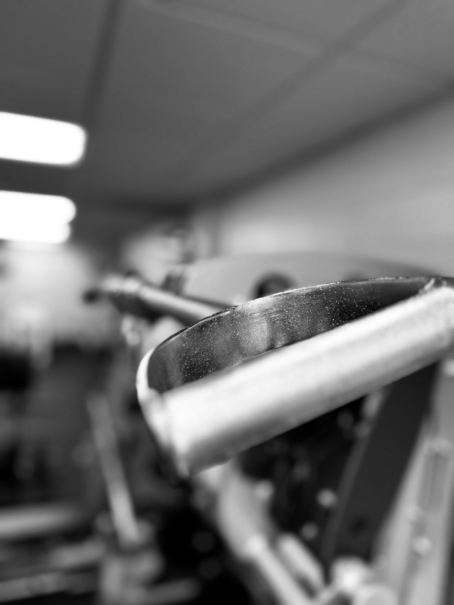 There is far more strength inside of you than you know. 

Do not limit your wins, but cut your losses. 

#0445club #DisciplineEqualsFreedom