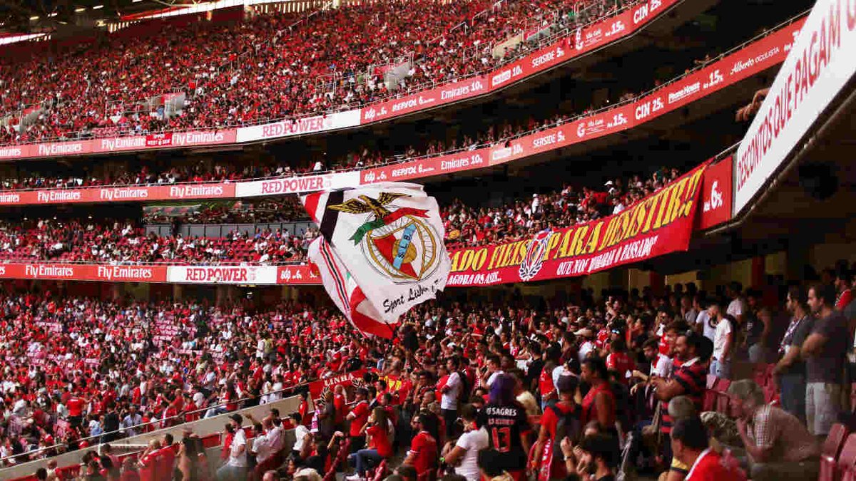 SLBMilGrau's tweet photo. Em um país pequeno, onde há pouco mais de 10M de habitantes, existe o clube com mais sócios no mundo.

392.202 sócios @SLBenfica

"Em Lisboa tu nasceste para o mundo conquistar" https://t.co/LmtOfAAVsR