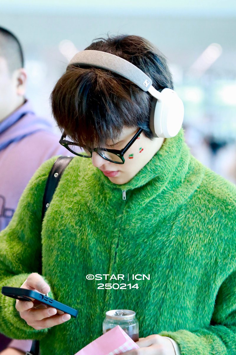 ハンビン大先生のニキビパッチ世界一可愛い