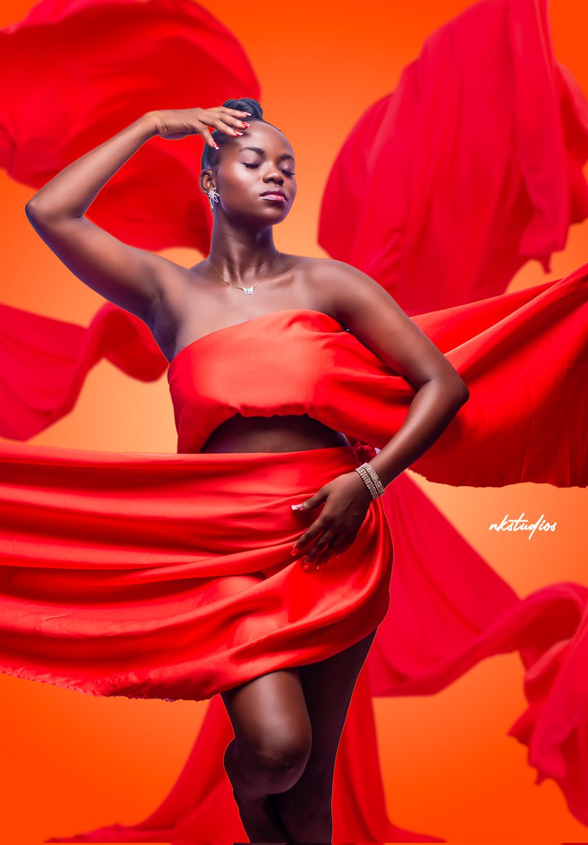 kwadjobilson's tweet photo. Open your heart, open it wide, spread kindness so much that when youre done, people will be in a better place.
.
HAPPY VALS DAY TO YOU❤️🥰😍
.
#nkstudios #nkb #nkshotit #photo #photography #portriat #studioshoot #shootingphoto #valsday #valsdayshooting #happyvalsday #valentineday https://t.co/GpFTrnK5zI