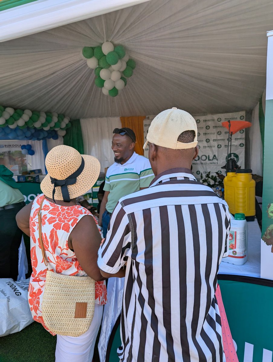 BukoolaChemical's tweet photo. We're excited to discuss your farming needs and provide expert advice here at the Harvest Money Expo 2025. Come talk to us at the Bukoola Chemicals stall.
#HarvestMoneyExpo #BukoolaChemicals #AskTheExperts #FarmingChallenges https://t.co/y9KLFf5Hsj