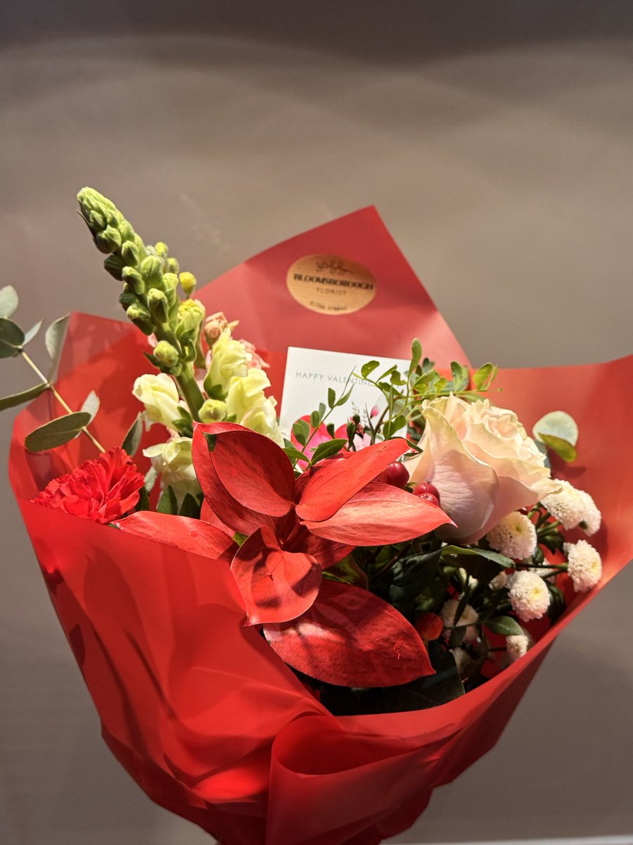 Let’s put some love in the air 💘 rather than the usual complaints that I use this for 😂😂 love you <a href="/thesage30/">Chris Taylor</a> 😘 xx