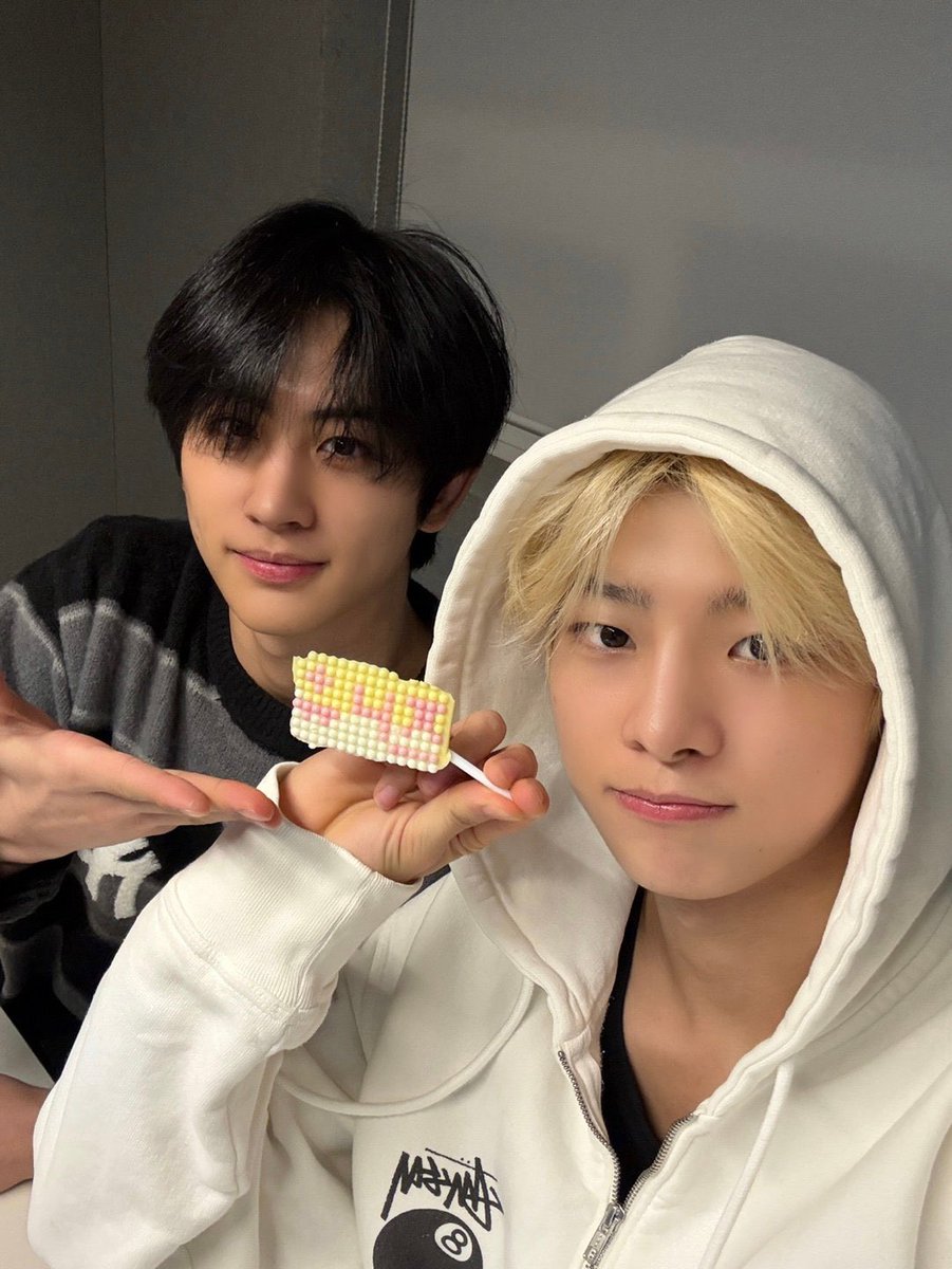 우드 tweet media
