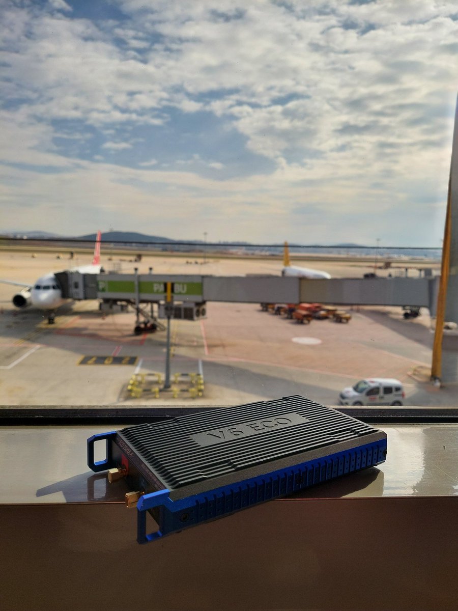 Can you guess which airport I’m at? ✈️🔍

Spent my Valentine’s Day with the Spectran V6 ECO! 💖📡 Nothing more romantic than some RF analysis! 🛫📶

<a href="/Aaronia_AG/">Aaronia AG</a>
#SPECTRANV6WorldTour #RFAnalyzer #SpectranV6ECO #ValentinesDay #GuessTheAirport #SDR #GNURadio #SpectrumAnalysis